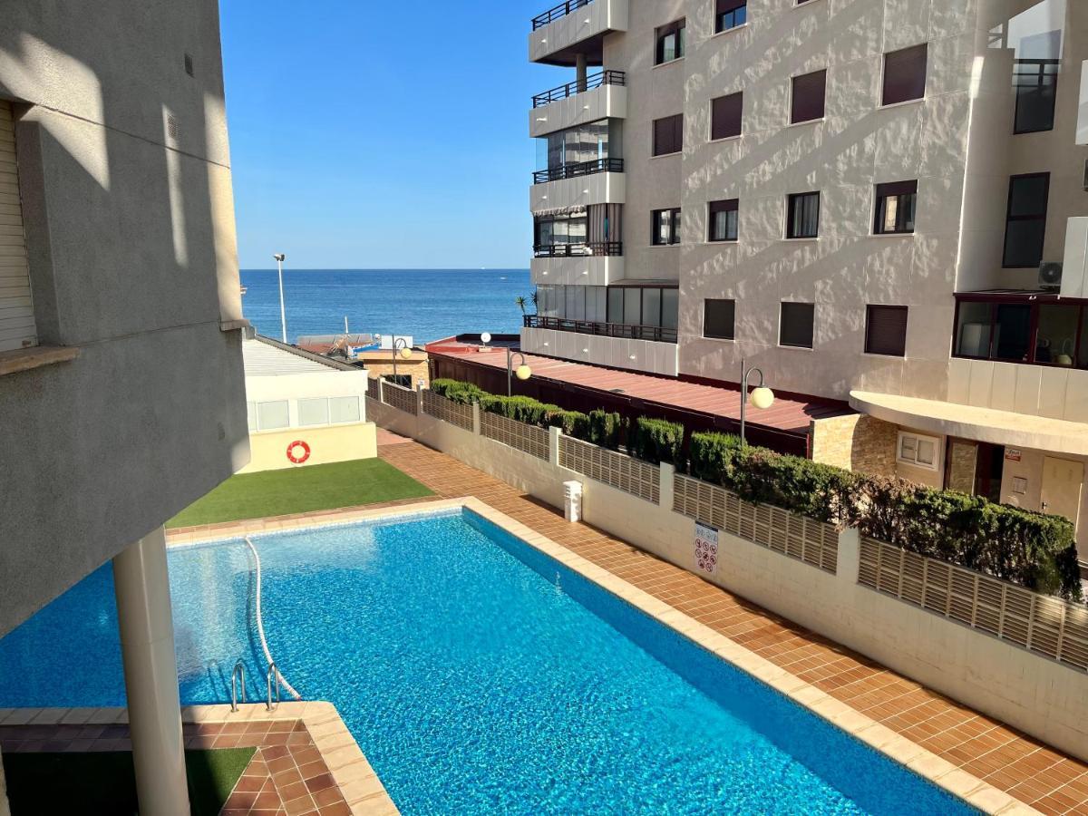 Apartment On The Beach With Parking And Pool Calp Dış mekan fotoğraf