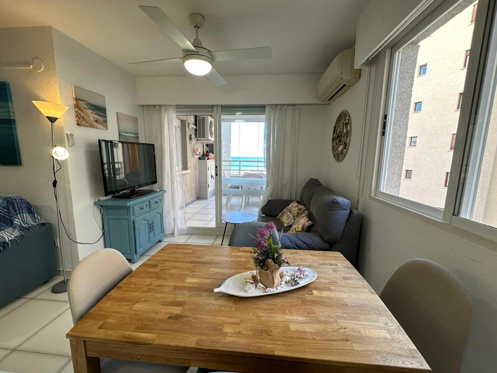 Apartment On The Beach With Parking And Pool Calp Dış mekan fotoğraf